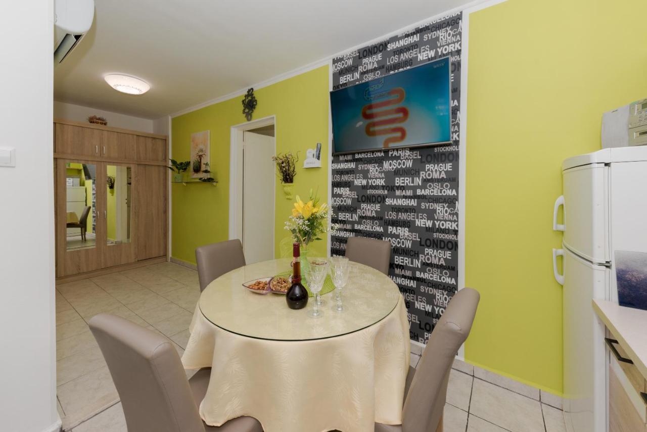 Apartment Danijela Шибеник Экстерьер фото