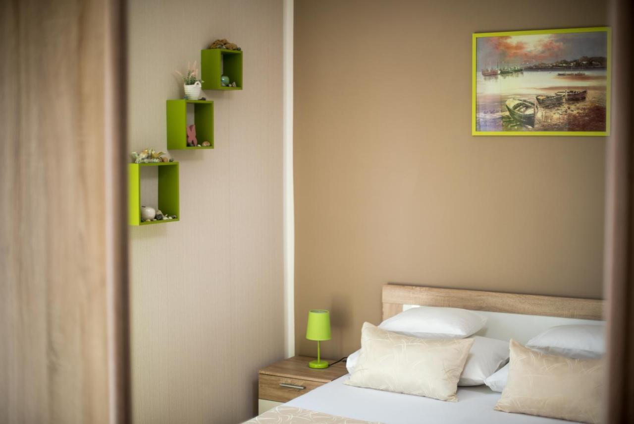 Apartment Danijela Шибеник Экстерьер фото