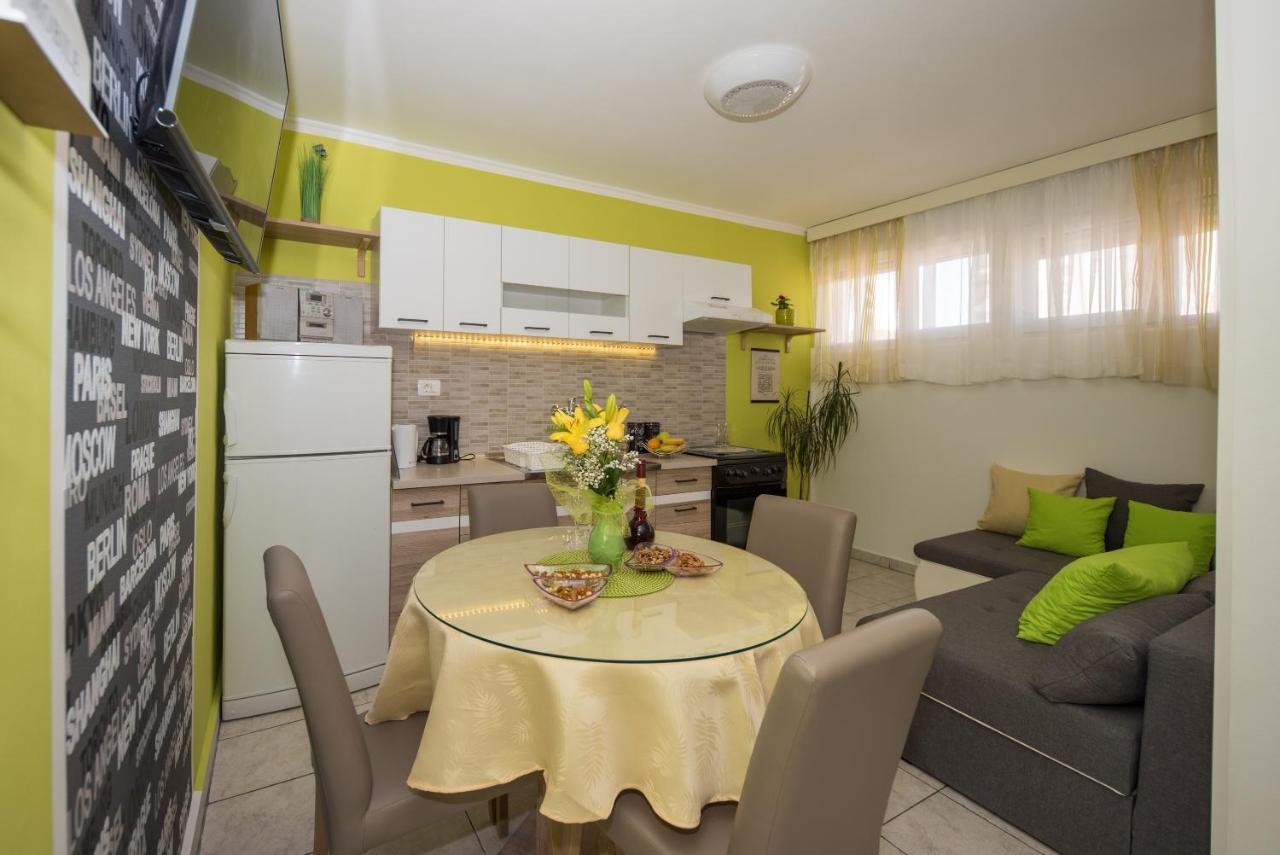 Apartment Danijela Шибеник Экстерьер фото