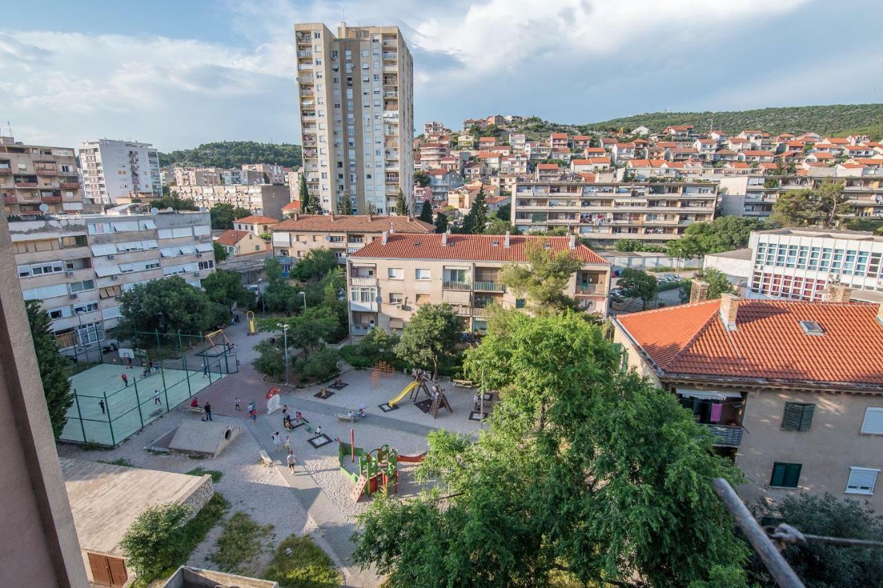 Apartment Danijela Шибеник Экстерьер фото